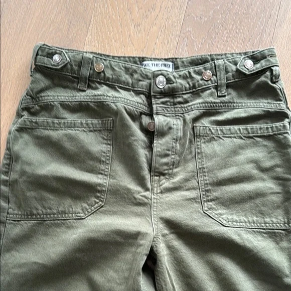 We The Free Green Cargo Pants Utility Style - Picture 2 of 4